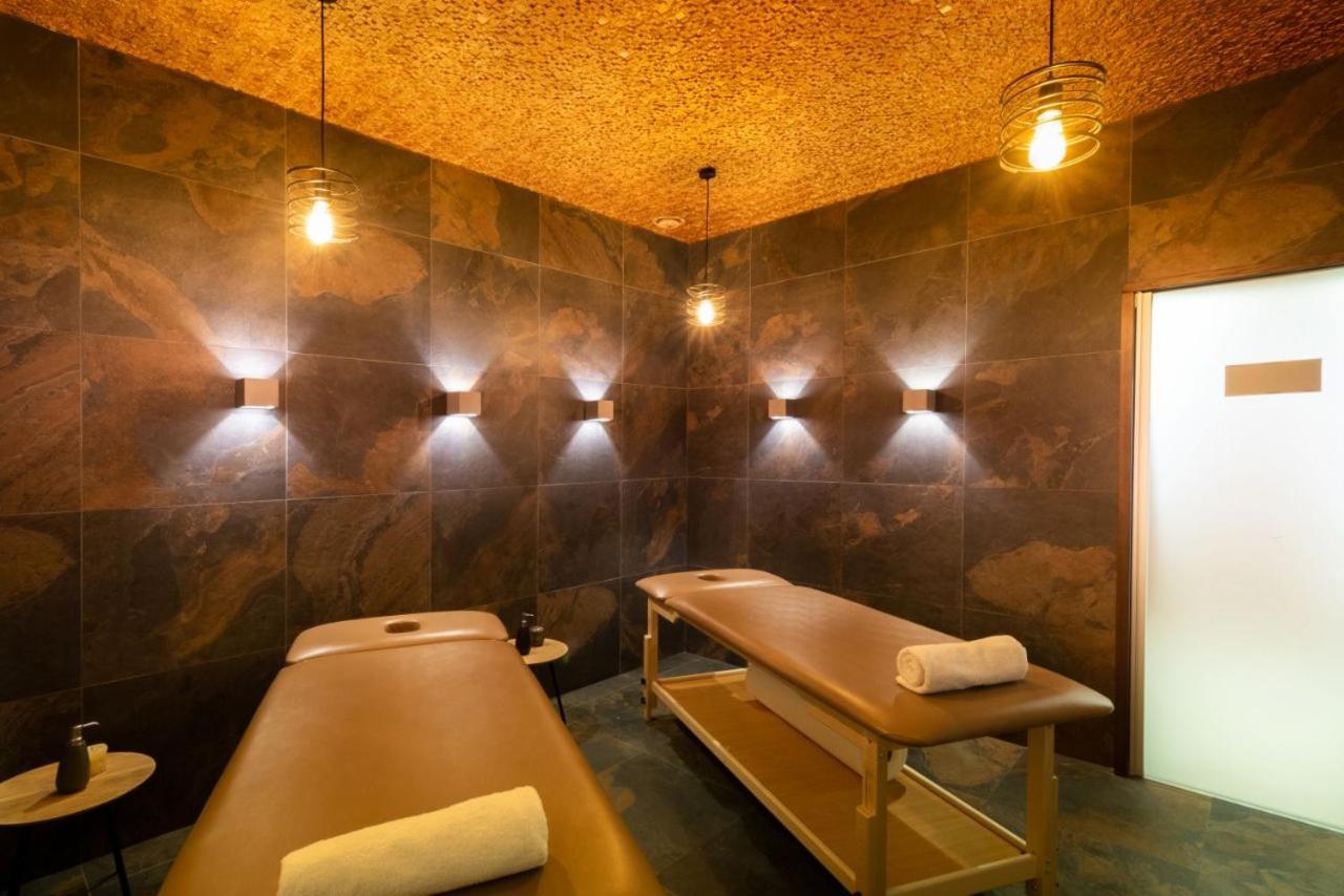 Sofa Boutique Hotel & Spa Szumi Kültér fotó